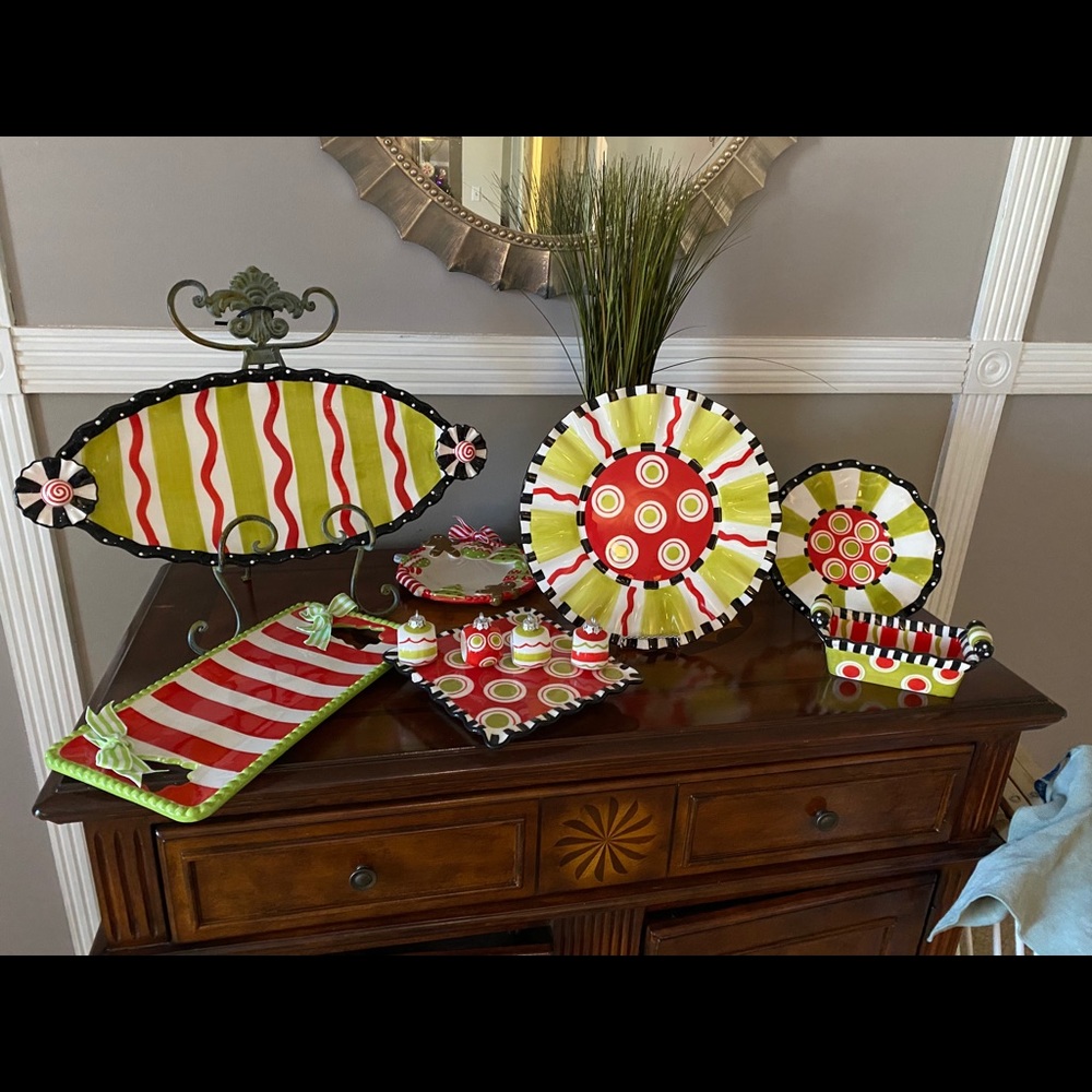 MudPie Red Ruffles pattern - Picture 6 of 6